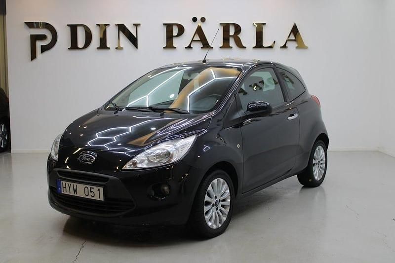 Begagnad Ford Ka Titanium 69 HK (50 kW) 2012 Svart Halvkombi