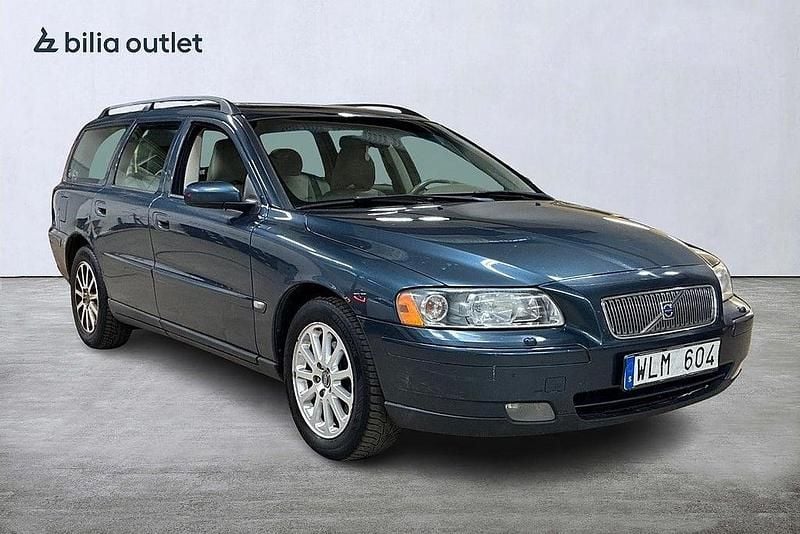 Begagnad Volvo V70 140 HK (102 kW) 2004 Blå Kombi