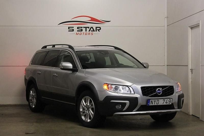 Silver Begagnad 2013 Volvo XC70 Summum Kombi | 249 900 kr (Marknadspris) - Bild 1/4