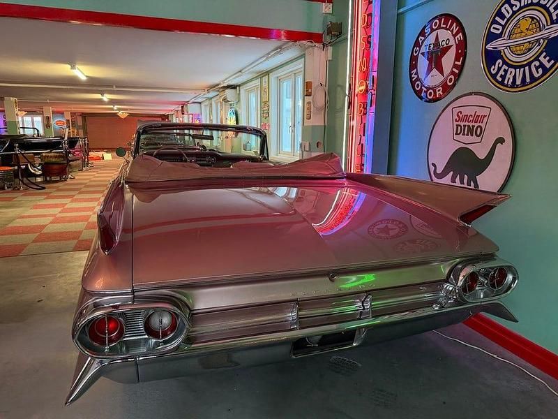 Begagnad Cadillac Eldorado 325 HK (239 kW) 1961 Topaz metallic