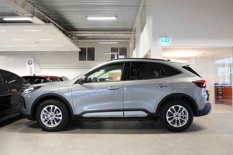 Begagnad Ford Kuga Active 243 HK (178 kW) 2025 Grå SUV