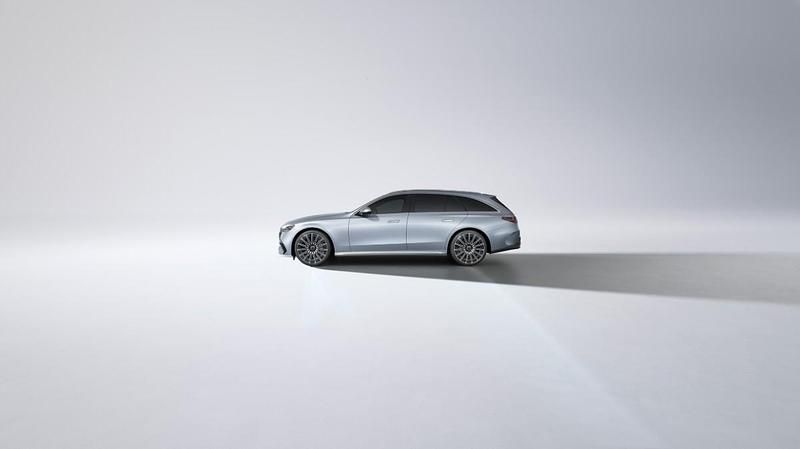 Begagnad Mercedes E300 Advanced 2024 Kombi