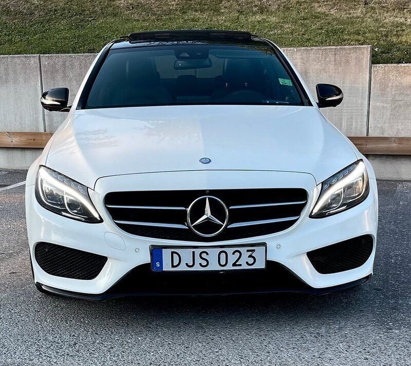 Begagnad Mercedes C250 AMG 204 HK (150 kW) 2015 Vit Sedan