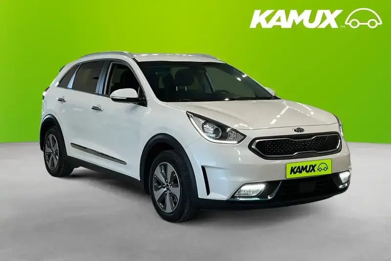 Vit Begagnad 2018 Kia Niro Advance SUV | 154 800 kr (Marknadspris) - Bild 1/4