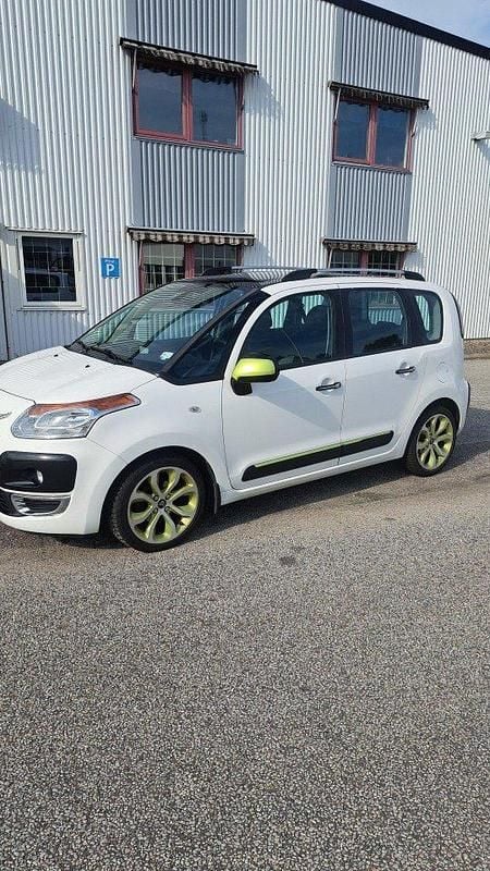 Vit Begagnad 2011 Citroën C3 Picasso Minibuss | 63 900 kr (Lite dyr) - Bild 1/3