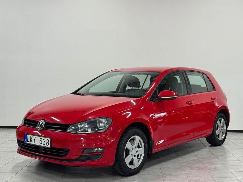 Begagnad VW Golf VII 122 HK (89 kW) 2013 Röd Halvkombi