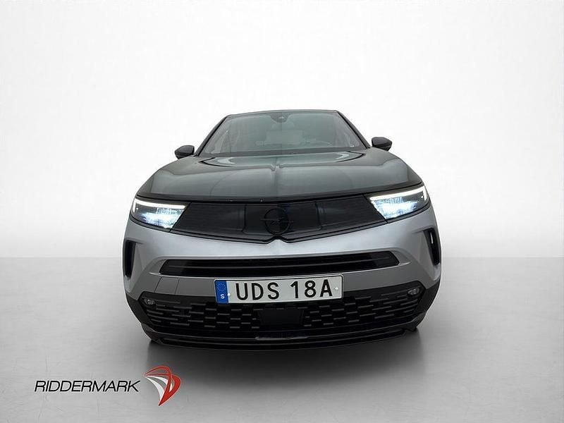 Begagnad Opel Mokka-e GS Line 100 kW (136 HK) 2022 Grå SUV