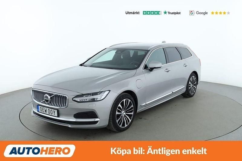 Silver Begagnad 2023 Volvo V90 Core Kombi | 414 000 kr (Marknadspris) - Bild 1/4