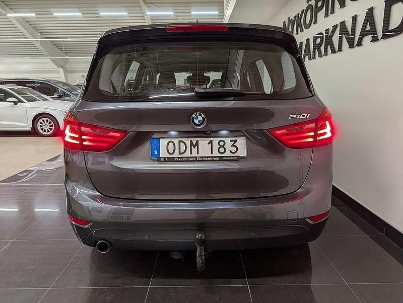 Begagnad BMW 218 Gran Tourer Advantage 136 HK (100 kW) 2016 Grå Minibuss