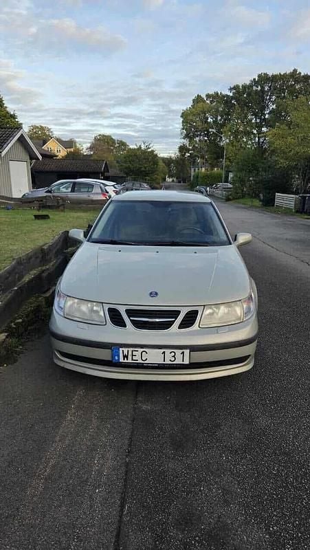 Begagnad 2005 Saab 9-5 Kombi | 9 900 kr (Bra pris) - Bild 1/4