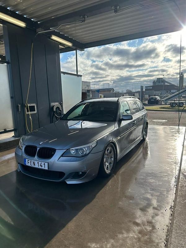 Begagnad BMW 523 177 HK (130 kW) 2006 Kombi