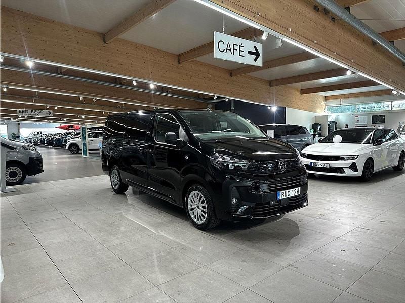 Svart (svart perla nera) Ny 2025 Peugeot Expert Van | 444 875 kr (Marknadspris) - Bild 1/4