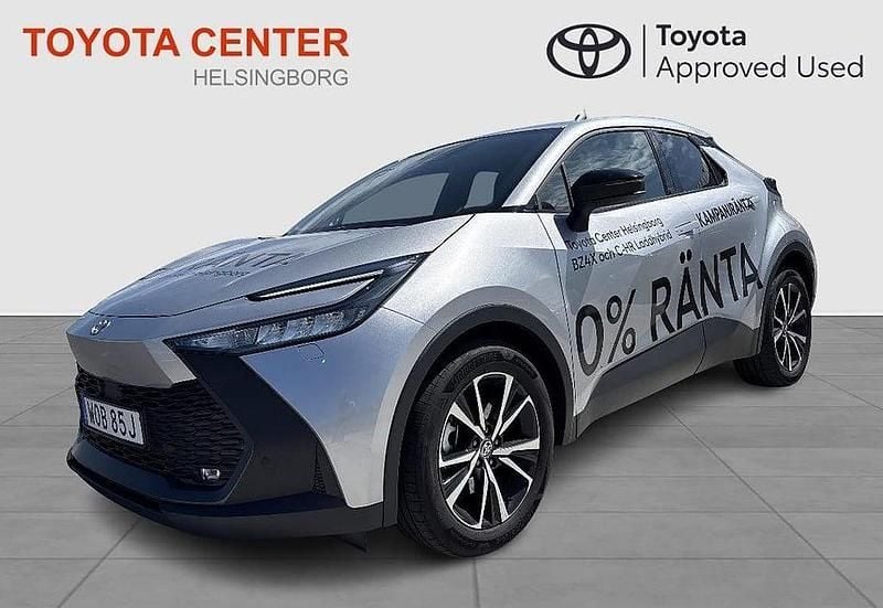 Silver Begagnad 2024 Toyota C-HR Style SUV | 467 900 kr (Dyr) - Bild 1/3