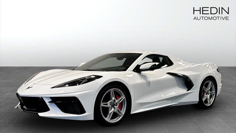 Vit (white) Ny 2024 Chevrolet Corvette Stingray Cab | 1 303 880 kr - Bild 1/4