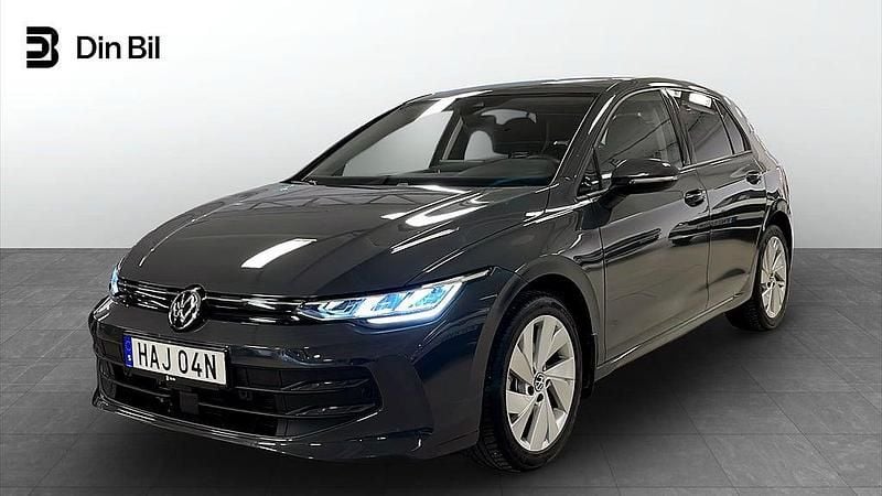 Mörkgrå Begagnad 2024 VW Golf VIII Kombi | 319 900 kr (Lite dyr) - Bild 1/4