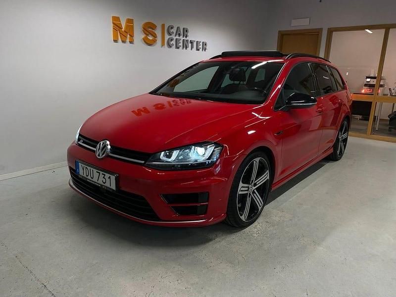 Röd Begagnad 2016 VW Golf VII R Kombi | 239 900 kr (Marknadspris) - Bild 1/4