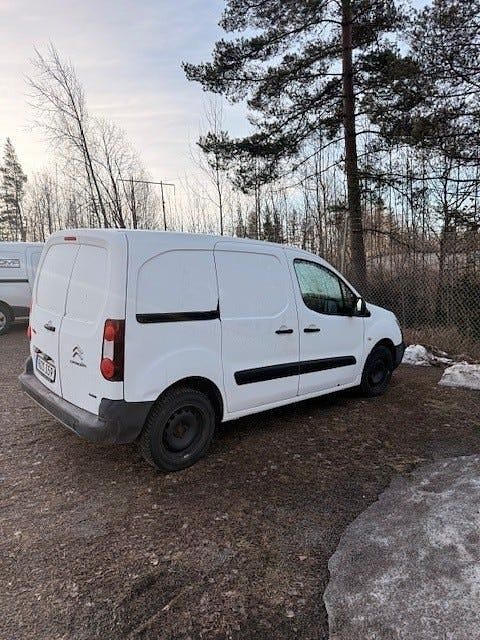 Begagnad Citroën Berlingo 75 HK (55 kW) 2016 Minibuss