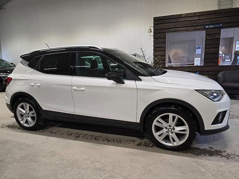 Begagnad Seat Arona FR 116 HK (85 kW) 2020 Vit/svart SUV