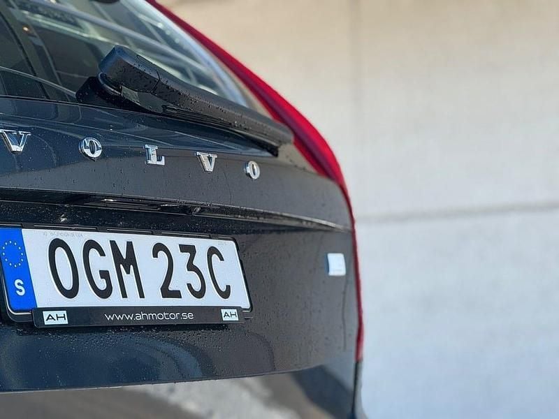 Begagnad Volvo XC90 R-Design 456 HK (335 kW) 2022 Grå SUV