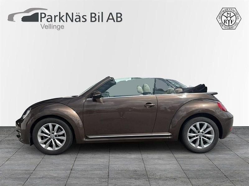 Brun Begagnad 2014 VW Beetle Cab | 219 900 kr - Bild 1/4