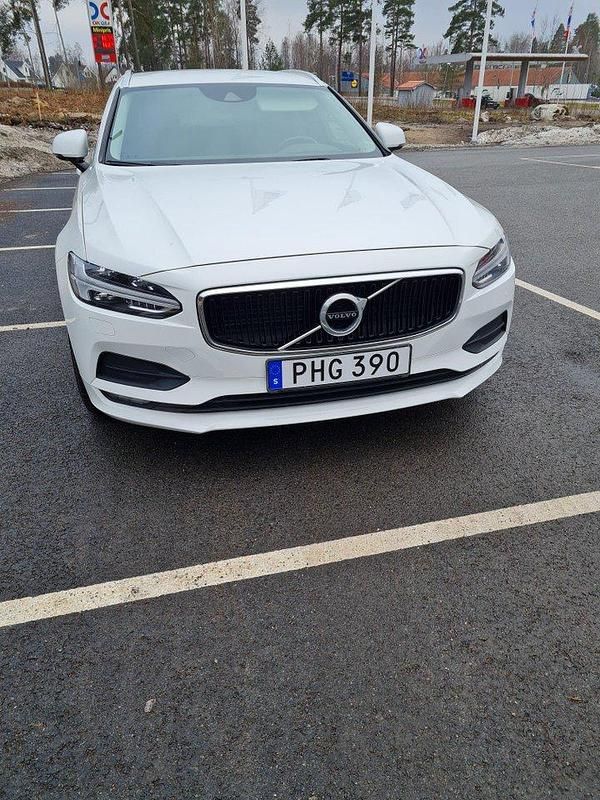 Vit Begagnad 2018 Volvo V90 Kombi | 165 000 kr (Bra pris) - Bild 1/2