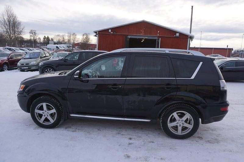 Begagnad Mitsubishi Outlander 156 HK (114 kW) 2010 Svart SUV