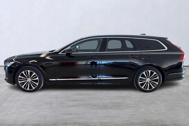 Begagnad Volvo V90 2023 Svart Kombi