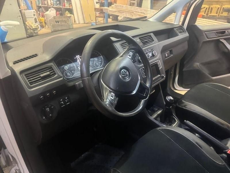 Begagnad VW Caddy Maxi 122 HK (89 kW) 2018 Minibuss