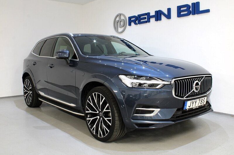 Mörkblå Begagnad 2020 Volvo XC60 Inscription SUV | 389 900 kr (Superpris) - Bild 1/4