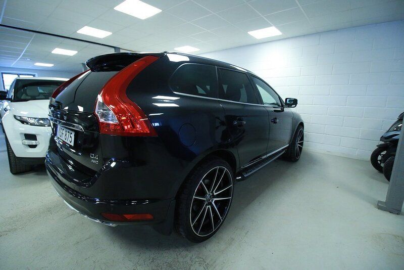 Begagnad Volvo XC60 Summum 181 HK (133 kW) 2014 Svart SUV