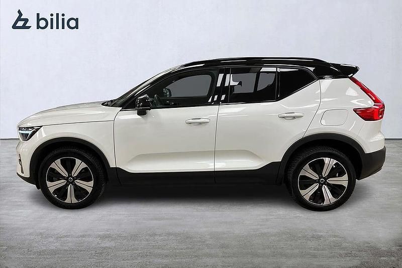 Begagnad Volvo XC40 Core 185 kW (252 HK) 2022 Vit SUV