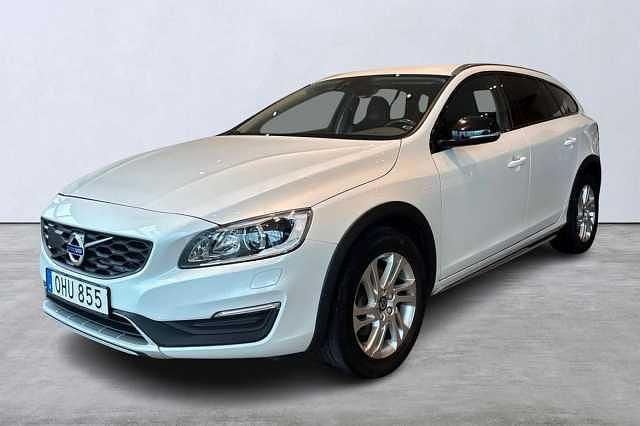 Vit Begagnad 2016 Volvo V60 CC Business Edition Kombi | 239 800 kr (Marknadspris) - Bild 1/4