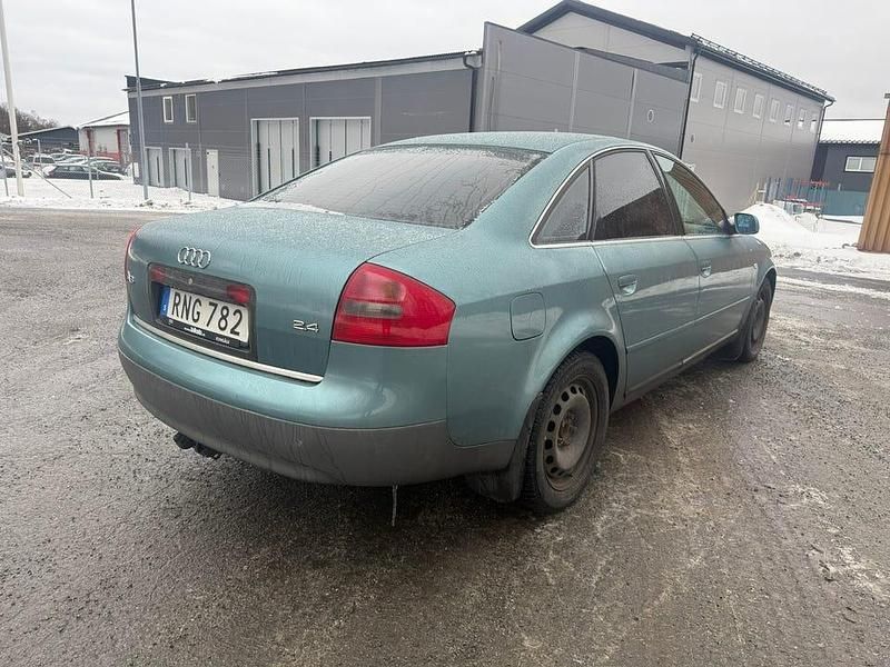 Begagnad Audi A6 136 HK (100 kW) 2000 Sedan