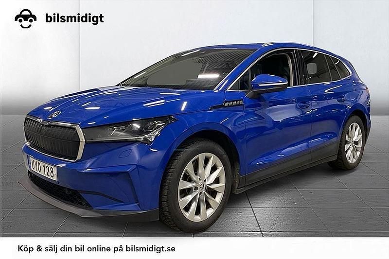 Blå Begagnad 2022 Skoda Enyaq iV Comfort SUV | 329 900 kr (Marknadspris) - Bild 1/3