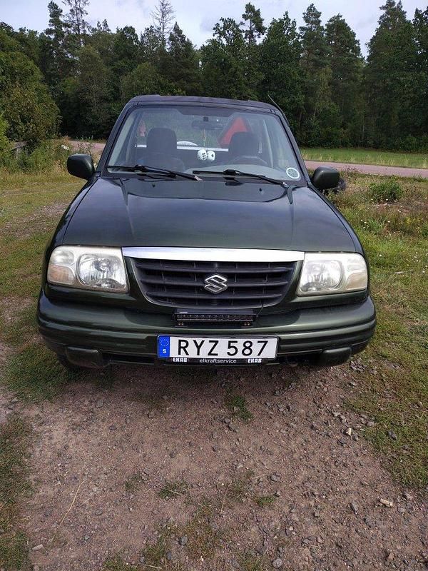 Begagnad 2001 Suzuki Grand Vitara SUV | 25 000 kr - Bild 1/4