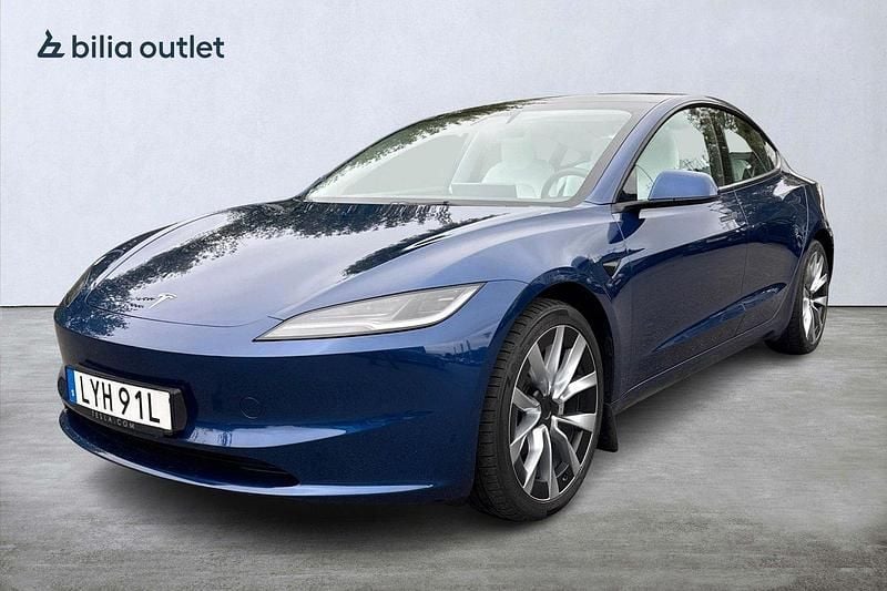 Blå Begagnad 2024 Tesla Model 3 Long Range AWD Sedan | 494 900 kr - Bild 1/3