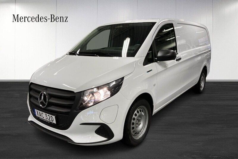 Vit (white) Begagnad 2024 Mercedes e-Vito Minibuss | 656 250 kr (Lite dyr) - Bild 1/4
