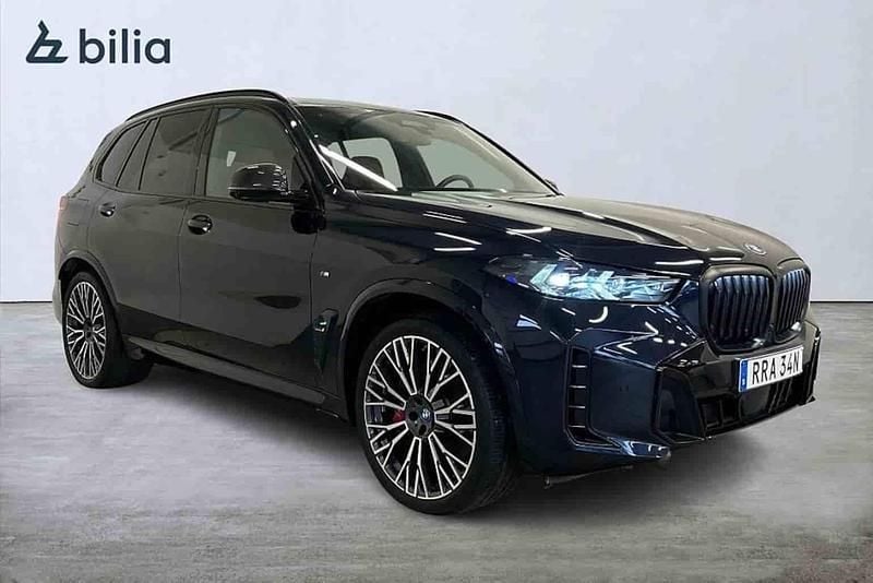 Svart Begagnad 2024 BMW X5 SUV | 949 000 kr (Marknadspris) - Bild 1/1