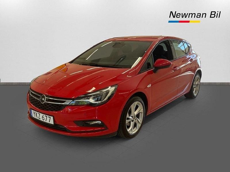 Röd Begagnad 2017 Opel Astra Dynamic Halvkombi | 149 900 kr (Marknadspris) - Bild 1/4