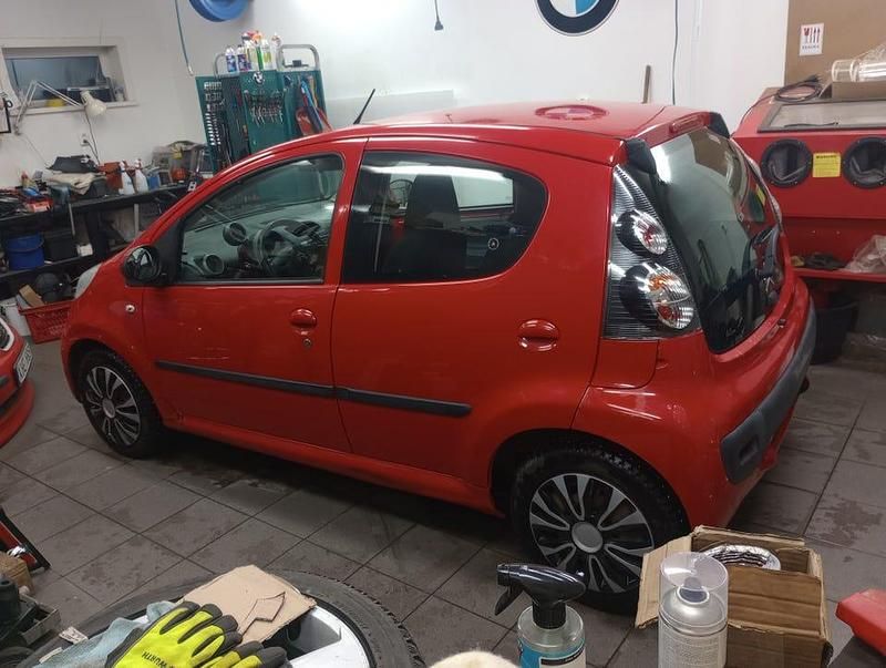 Begagnad 2007 Citroën C1 Halvkombi | 22 000 kr (Marknadspris) - Bild 1/4
