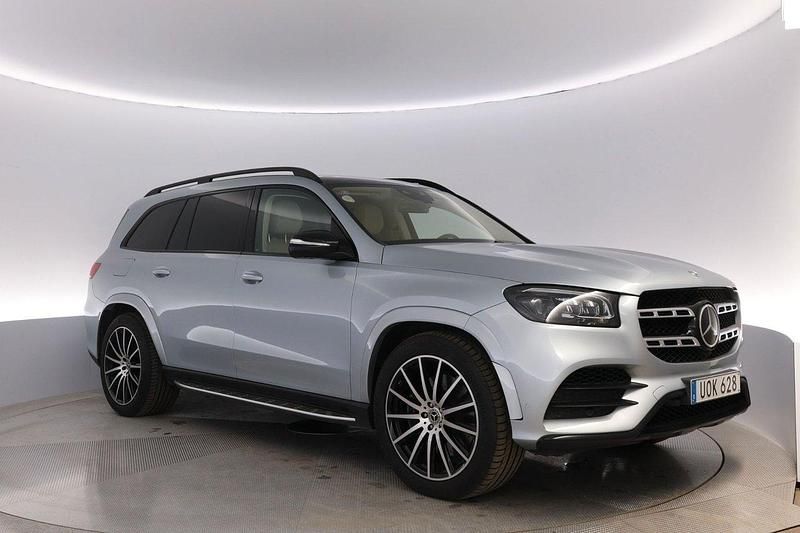 Silver Begagnad 2022 Mercedes GLS580 AMG line SUV | 1 079 000 kr - Bild 1/4