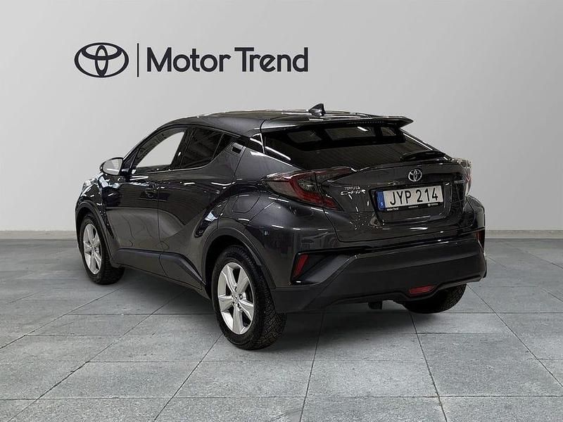 Begagnad Toyota C-HR Executive 124 HK (91 kW) 2019 Grå SUV