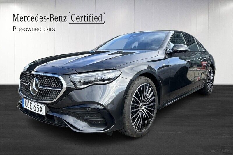 Grå (grey) Begagnad 2025 Mercedes E300 Sedan | 719 900 kr (Dyr) - Bild 1/4