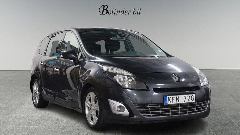 Mörkgrå (grå) Begagnad 2010 Renault Grand Scénic III Minibuss | 39 800 kr (Marknadspris) - Bild 1/4
