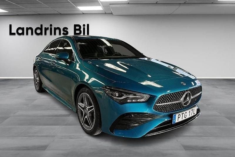 Begagnad Mercedes CLA200 Advanced Plus 163 HK (119 kW) 2025 Blå Sedan