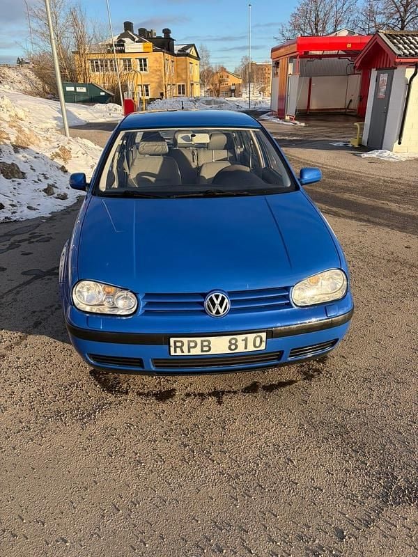 Begagnad VW Golf IV 105 HK (77 kW) 2001