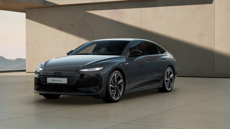 Mörkgrå Ny 2025 Audi e-tron Sportback S-Line SUV | 932 800 kr - Bild 1/4