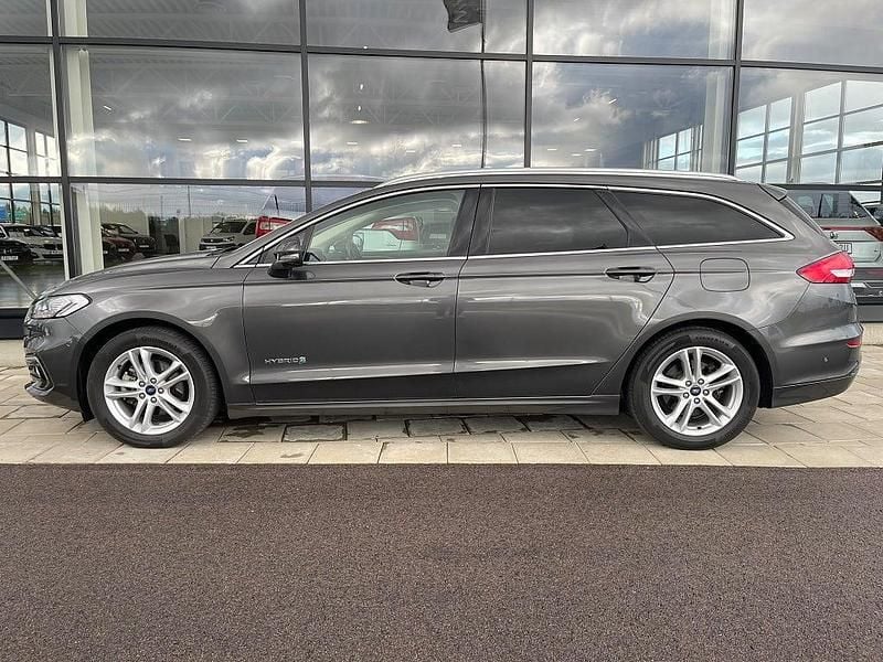 Begagnad Ford Mondeo Titanium 188 HK (138 kW) 2019 Grå Kombi
