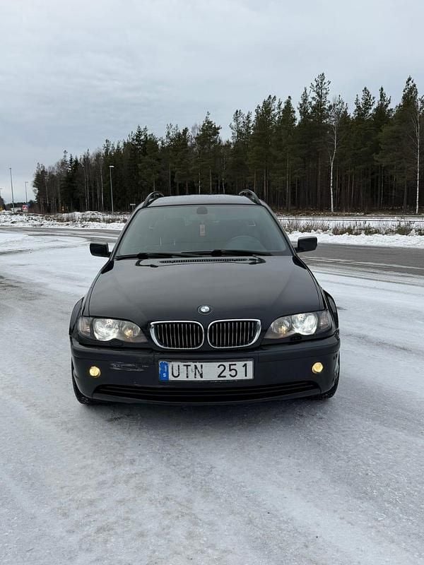 Begagnad BMW 320 170 HK (125 kW) 2004 Kombi