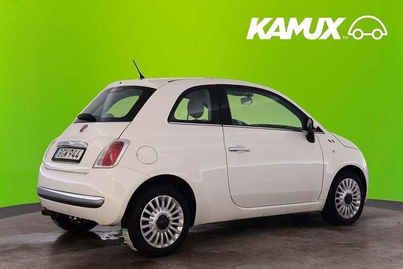 Begagnad Fiat 500 Lounge 69 HK (50 kW) 2010 Vit Halvkombi